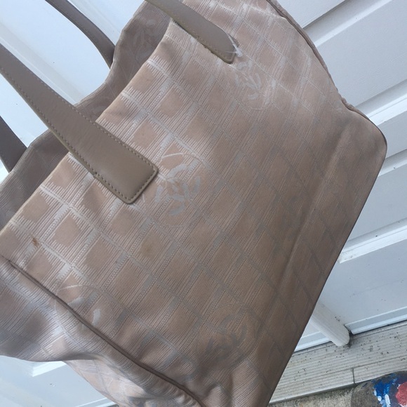 Authentic Chanel Travel Line Tote in good condition with pouch - Picture 6 of 15